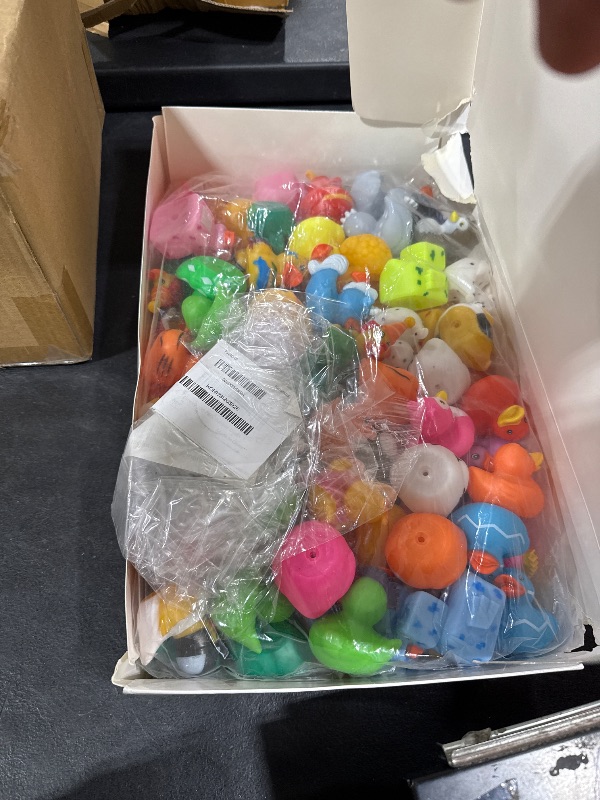 Photo 1 of 100 Pack Rubber Ducks in Bulk, Assorted Duckies for Jeeps Ducking, Rubber Duckies for Baby Bath Toys, Kids Bath Pool Toys Birthday Gifts Party Favors