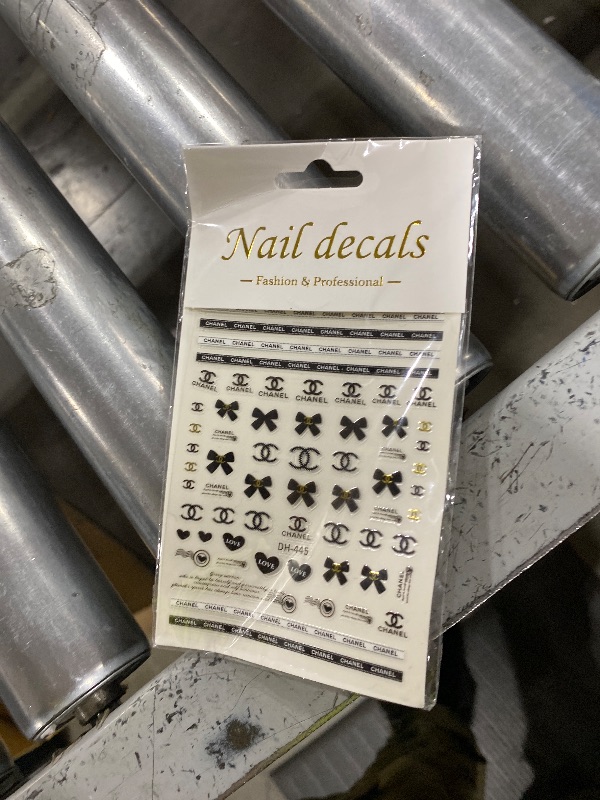 Photo 1 of 1 Lage Luxury Nail Art Stickers Nail Stickers Designer Christmas