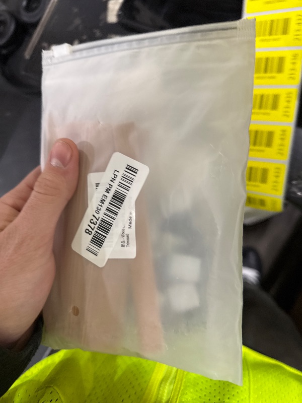 Photo 1 of 100Pcs Wood Wicks for Candles Making, 5.1x0.5x0.04inch Wood Candle Wicks Natural & Crackling Wooden Candle Wicks with Trimmer for DIY Craft