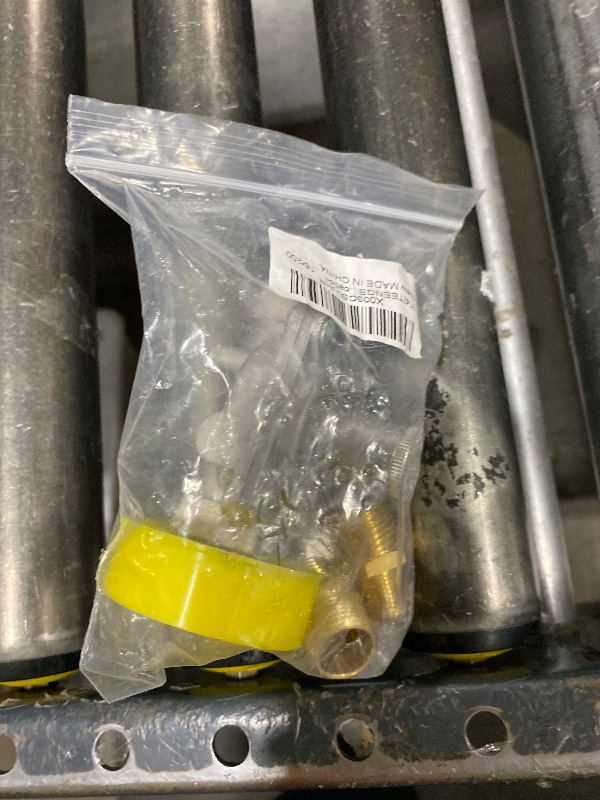 Photo 1 of 1/2" Natural Gas and Liquefied Interchange Pressure Regulator, Natural Gas Pressure Regulator with 2 Brass 1/2" NPT conversion adapter for NG/LPG Applications