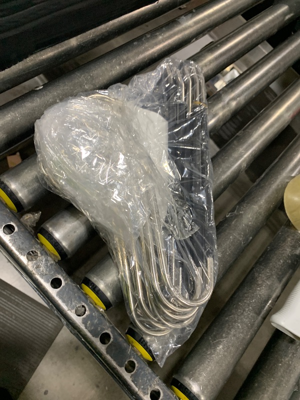 Photo 1 of 10 Packs Quilt Hangers, Quilt Hangers for Wall Hangings, Heavy Duty Hanger for Quilts, Comforters, Table Cloths, Towels (13.78 x 6.3 inches)