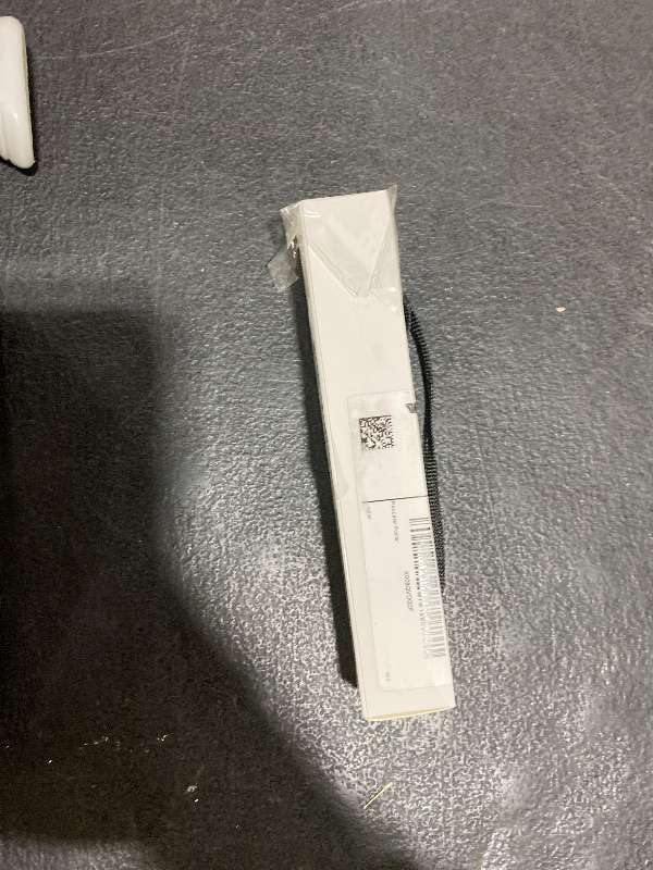 Photo 1 of [Professional] Rechargeable Red Laser Pointer High Power Red Beam Laser Light Long Distance Range For TV/LED/LCD Screens Tactical Flashlights Presentation Office/Outdoors/Astronomic/Construction [001]