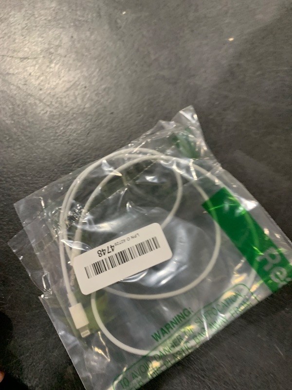 Photo 1 of (Apple MFi Certified) iPhone AUX Cord,Lightning to 1/8 Inch Audio Cable,3.3ft, Headphone Jack Adapter Male Aux Stereo Audio Cable Compatible for iPhone 14/13/12/11/XR/X/8/7 (White)