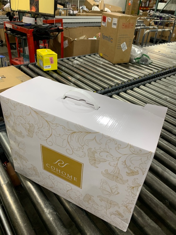 Photo 1 of COHOME Premium Queen Size Cooling Silk Comforter - All Season Luxury Bedding, Ultra Soft 100% Natural Mulberry Silk Filled Duvet with 8 Corner Ties, Moisture Wicking, 88"x88" (White Lightweight)