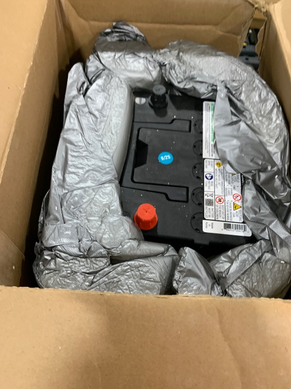 Photo 1 of Interstate Batteries Automotive Battery 12V 55Ah (Group Size 35) 650CCA SLI AGM Auto Battery Replacement for Cars, SUVs, Sedans, Trucks (MTX-35)