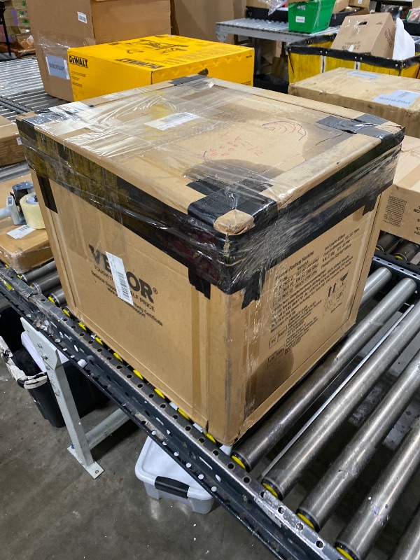 Photo 1 of VEVOR Chamber Vacuum Sealer, 260W Sealing Power, Vacuum Packing Machine for Wet Foods, Meats, Marinades and More, Compact Size with 10.2 in Sealing Length, Applied in Home Kitchen and Commercial Use