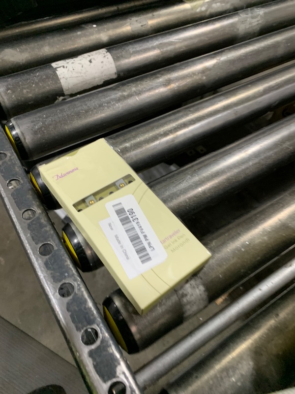 Photo 1 of **INCOMPLETE** Ddaowanx Gel Pens, 2 Pcs 0.5mm Quick Dry Black Ink Pens Fine Point Smooth Writing Pens, Cute Office School Supplies Gifts for Women