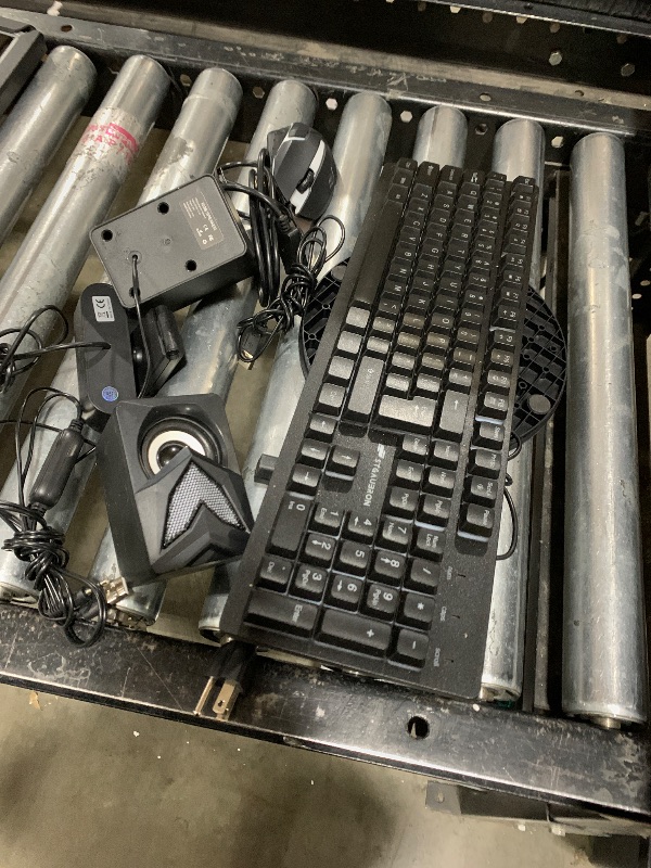 Photo 1 of COMPUTER ACCESORIES