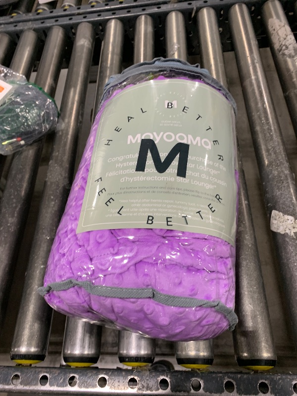 Photo 1 of MOYOAMA 2 Pcs Hysterectomy Pillow Set - Incl 1 Gel Pack for Soothing Relief - Hysterectomy Recovery Must Haves After C Section,Post Surgery Pillow,Abdominal Surgery Recovery Pillow,Hysterectomy Gifts