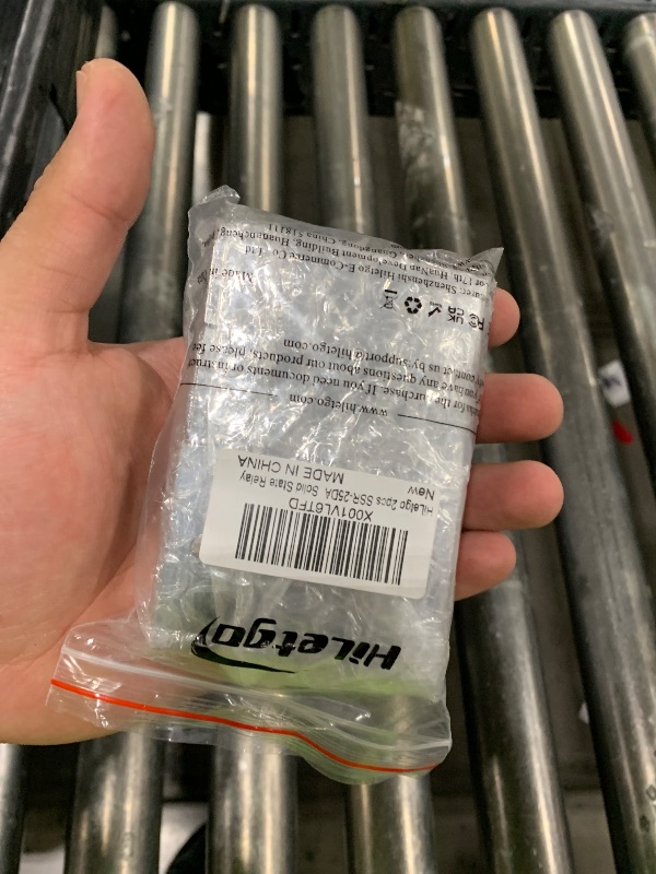Photo 1 of HiLetgo 2pcs SSR-25DA 25A 250V Solid State Relay Module