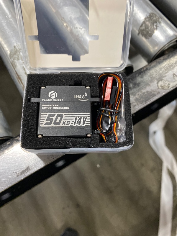 Photo 1 of FLASH HOBBY 50kg 14V Waterproof IP67 Digital Brushless Servo Motor with 1/6?1/8, 1/10, 1/12 RC Crawler Car/Robot/Boat (180°)