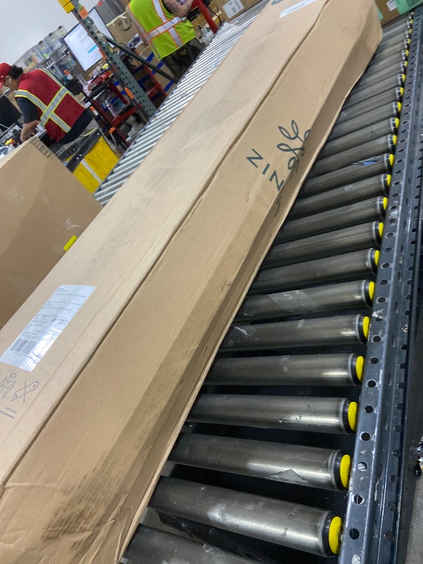 Photo 1 of Zinus 8 Inch Green Tea Essential Memory Foam Mattress [New Version], Queen, Fiberglass Free, Medium Feel, Breathable Airflow Memory Foam, Certified Safe Foams & Fabric, Mattress in A Box