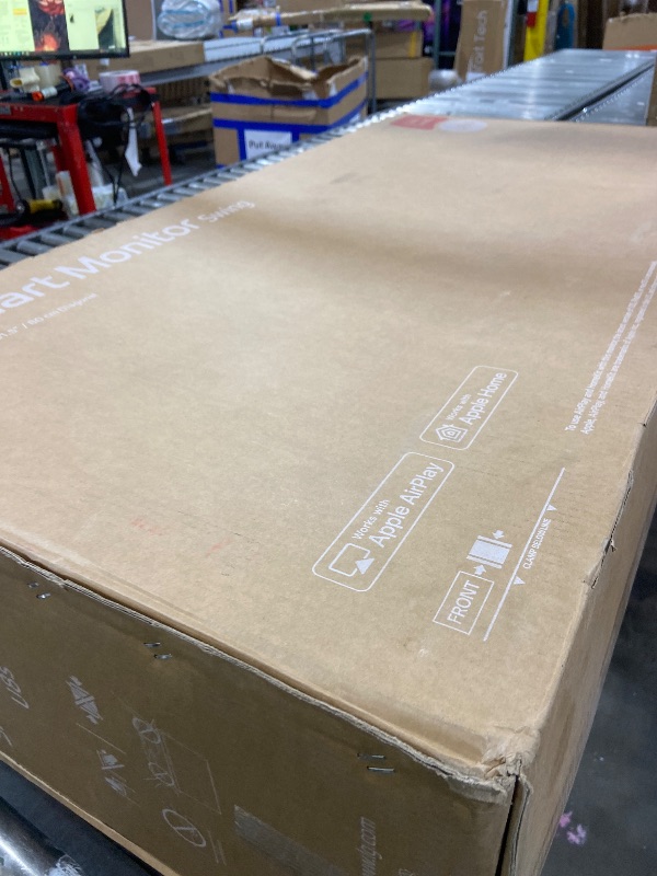 Photo 1 of LG Smart Monitor Swing 32U889SA-W 32-Inch 4K UHD (3840x2160) IPS Touchscreen on a Fully Adjustable Wheeled Base HDR10, webOS, Built-in Speaker, HDMI, USB Type-C, Tilt/Height/Swivel/Pivot Stand, White