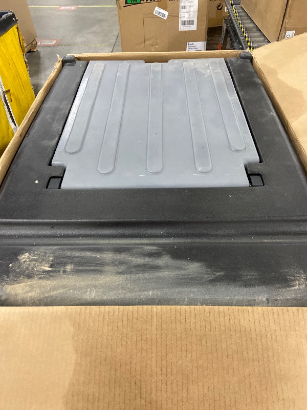 Photo 1 of VEVOR Portable Diesel Tank 116 Gallon Capacity and 10 GPM Flow Rate Diesel Fuel Tank with 12V Electric Transfer Pump and 13.1ft Rubber Hose PE Diesel Transfer Tank for Easy Fuel Transportation Black
