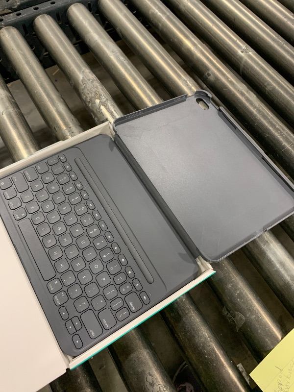 Photo 1 of Logitech Slim Folio Keyboard Case for iPad (10th gen & A16) with Integrated Bluetooth Wireless Keyboard