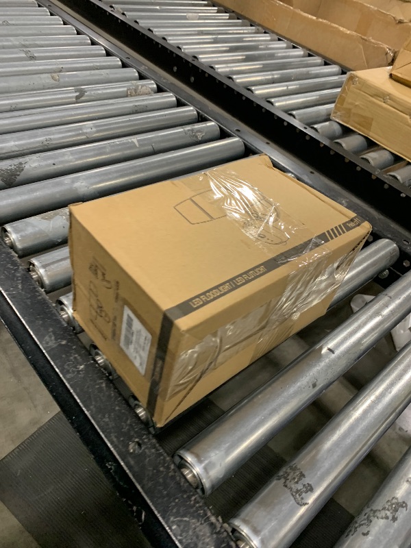 Photo 1 of Onforu Floodlight Camera Outdoor, 5500-Lumen 2K HD Smart Security Flood Light Surveillance Cam Wired, Custom Motion Detection Zones & Light Alerts, Color Night Vision, 2-Way Audio, 24/7 Record