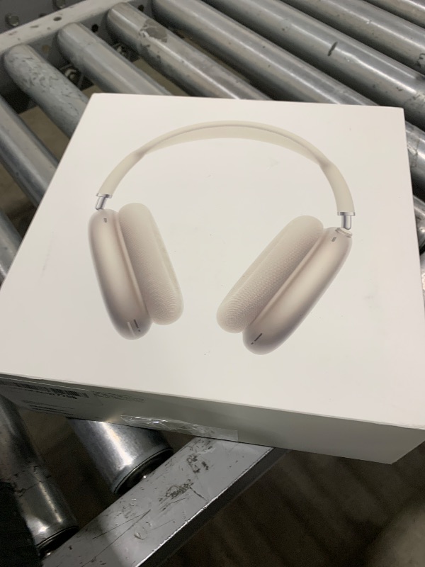 Photo 1 of Apple AirPods Max Wireless Over-Ear Headphones, Pro-Level Active Noise Cancellation, Transparency Mode, Personalized Spatial Audio, USB-C Charging, Bluetooth Headphones for iPhone - Starlight