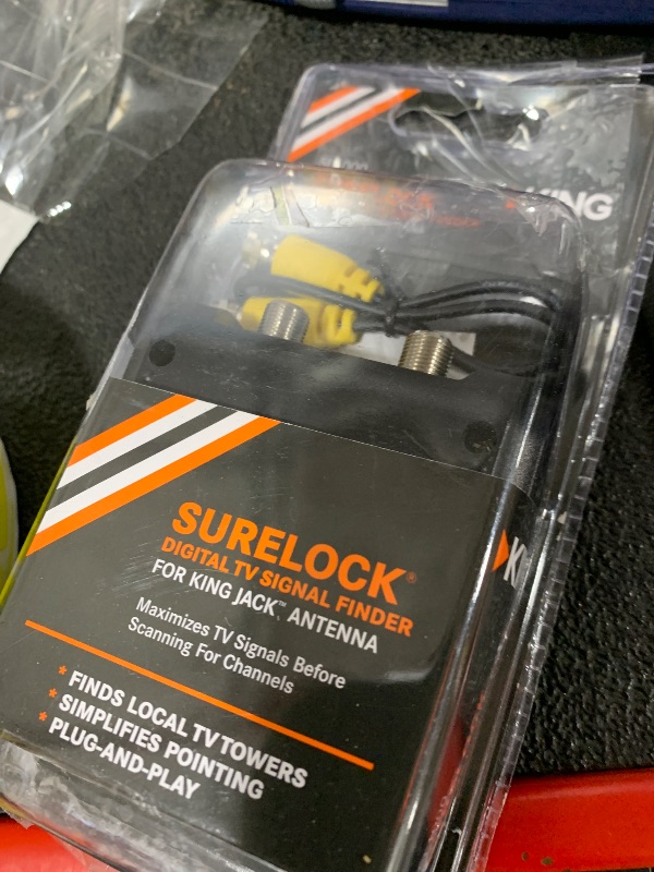 Photo 1 of KING SL1000 SureLock Digital TV Signal Finder