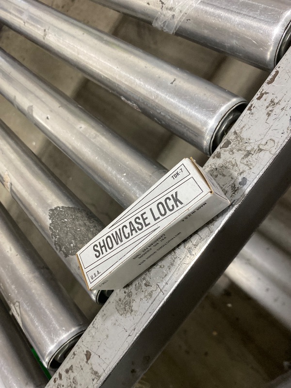 Photo 1 of C.R. LAURENCE TDK7AKA CRL Aluminum Stick-On Showcase Lock - Keyed Alike