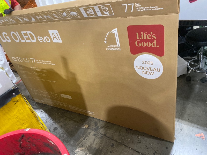 Photo 1 of LG 77-Inch Class OLED evo AI 4K C5 Series Smart TV w/Dolby Atmos, Dolby Vision, HDR10, AI Super Upscaling 4K, Filmmaker Mode, Wow Orchestra, Alexa Built-in (OLED77C5PUA, 2025)