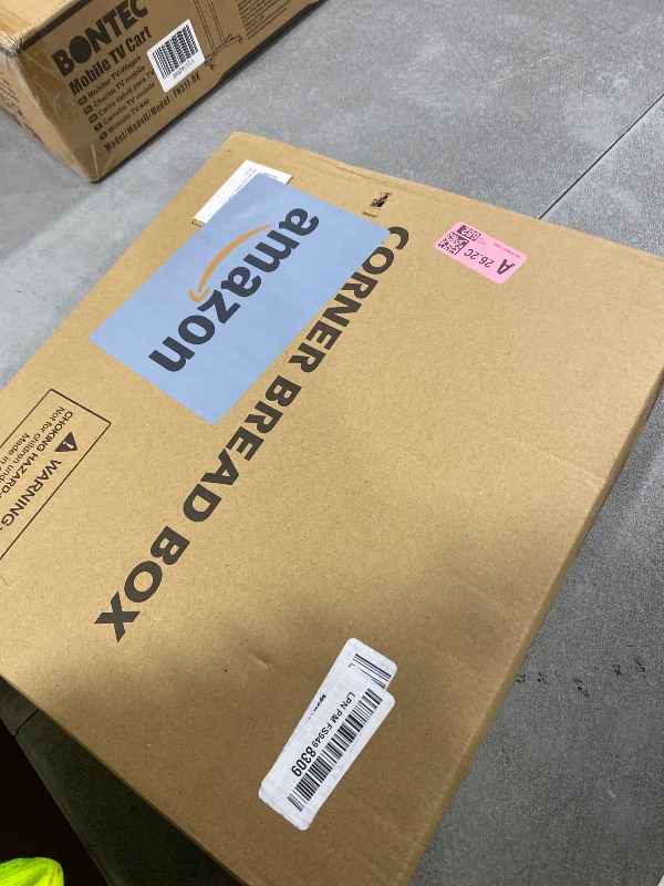 Photo 1 of viewcare Corner Bread Box for Kitchen Countertop, Bamboo Wood Large Capacity Bread Storage Bin with Acrylic Wavy Door Panel, Green