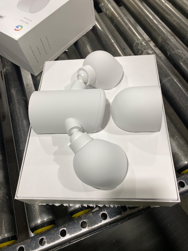 Photo 1 of Google Nest Cam with Floodlight - Outdoor Camera - Floodlight Security Camera, White, 1 Count (Pack of 1)