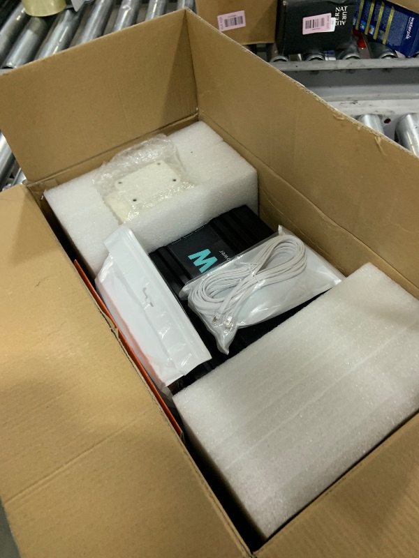 Photo 1 of LANDERPOW 3000 Watt Pure Sine Wave Inverter 12V DC to 120V AC for RV, Truck, Solar, Home, Off-Grid, Power Inverter with 3 AC Outlet, 30W USB-C, 5V 3.1A USB, Hardwire Port, Remote Control, Surge 6000W