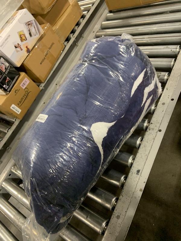 Photo 1 of Amazon Basics Reversible Sherpa Comforter Set with Pillow Sham, Twin/Twin XL, Navy