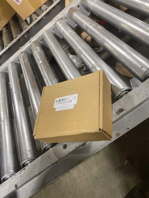 Photo 1 of 10 PCS 4-5 inch Large Scallop Shells Baking Sea Shells Large Natural White Scallop Shell From Sea Beach For DIY Craft Decor