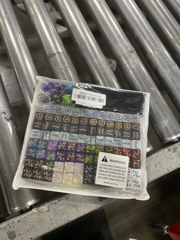 Photo 1 of 102 Pieces MTG Dice Counters Set Bulk Ability Keyword Tokens Shield Life Counters 6 Sided Dice for Magic The Gathering TCG Card Gaming Accessories