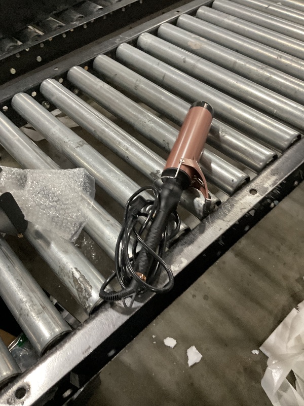 Photo 1 of ? Infiniti Pro By Conair Rose Gold Titanium Curling Iron 1 1/4 Inch