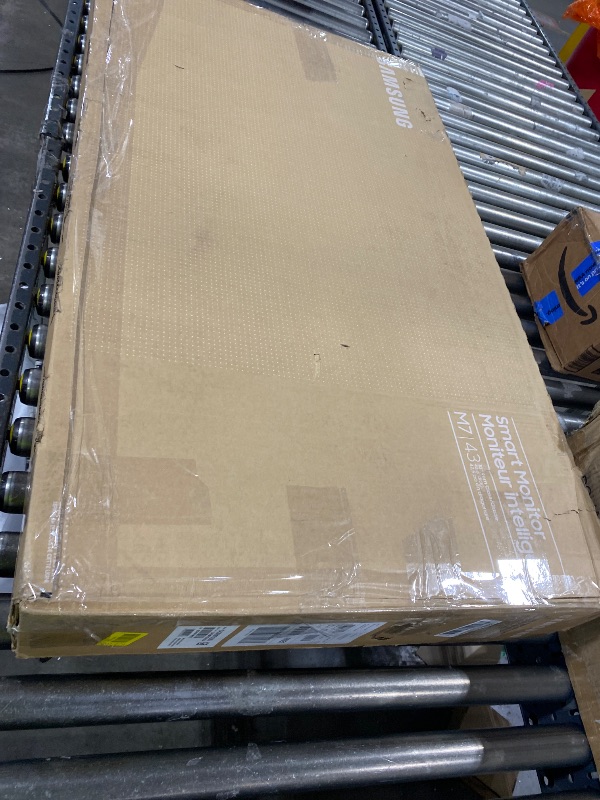 Photo 1 of Samsung 43” Smart Monitor M7 (M70F) 4K UHD Display, Samsung Vision AI, Smart TV Apps, Gaming Hub, USB-C, HDMI and USB-A, Black, LS43FM702UNXZA, 2025