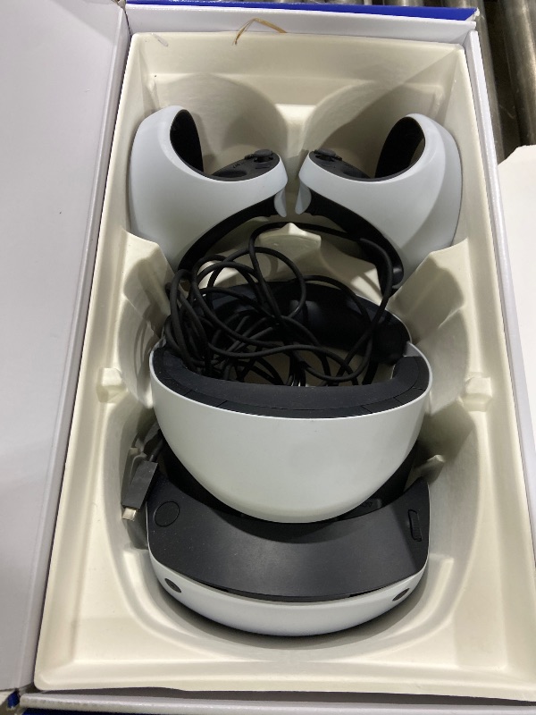 Photo 1 of PlayStation VR2 (PSVR2)