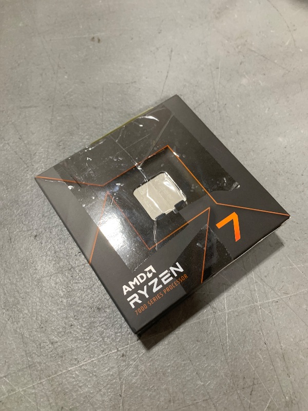 Photo 1 of AMD Ryzen 7 7700X 8-Core, 16-Thread Unlocked Desktop Processor