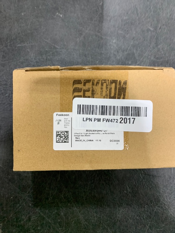 Photo 1 of 1 Pcs 2 in 1 Light Socket to Plug Adapter, Convert E26/E27 Bulb Socket to 2 Pieces 3 Prong Outlet with Extension Cord, Flexible Light Bulb Socket Converter Suitable for Porch Patio Garage Use (Black)