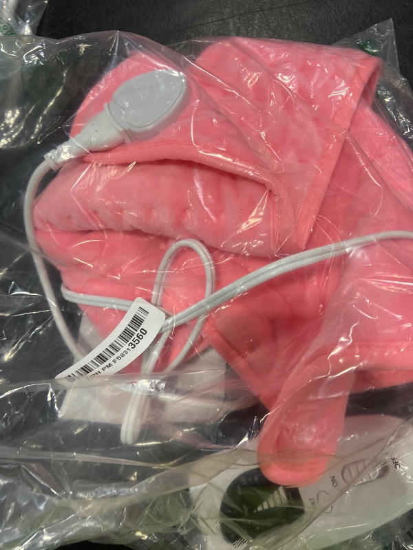 Photo 1 of Deepsoon Heating Pad,Electric Heating Pads for Back,Neck,Abdomen,Moist Heating Pad for Shoulder,Knee,Arms,Legs,Dry/Moist Heat & Auto Shut Off,Christmas Gifts for Men and Women,BabyPink,24x12 Inch