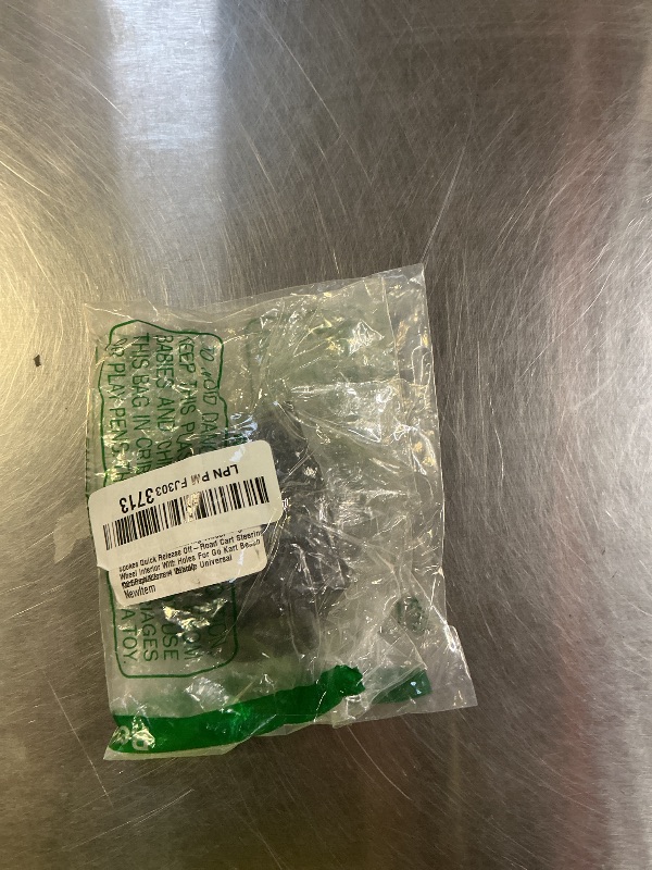 Photo 1 of 10.5inch/27cm Kart Steering Wheel - 3 Spokes Quick Release Off-Road Cart Steering Wheel Interior With Holes For Go Kart Beach Kart Replacement Vehicle Universal (10.5inch/27cm - Black)