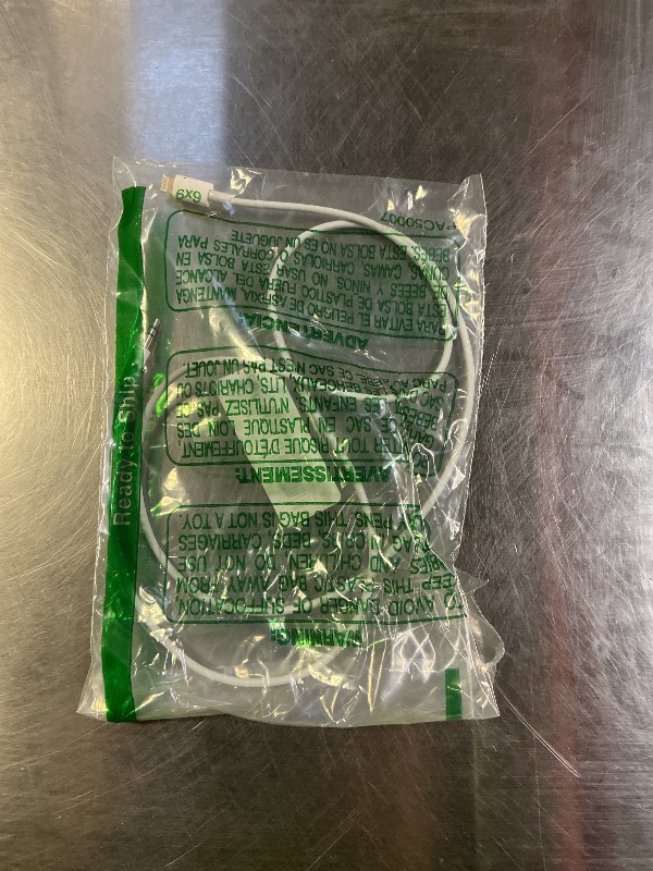 Photo 1 of (Apple MFi Certified) iPhone AUX Cord,Lightning to 1/8 Inch Audio Cable,3.3ft, Headphone Jack Adapter Male Aux Stereo Audio Cable Compatible for iPhone 14/13/12/11/XR/X/8/7 (White)