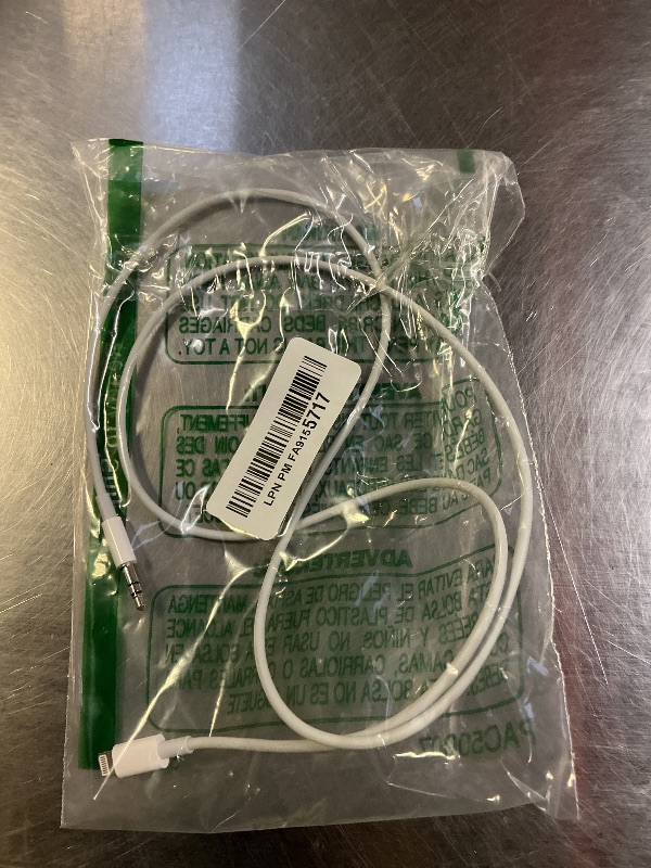 Photo 1 of (Apple MFi Certified) iPhone AUX Cord,Lightning to 1/8 Inch Audio Cable,3.3ft, Headphone Jack Adapter Male Aux Stereo Audio Cable Compatible for iPhone 14/13/12/11/XR/X/8/7 (White)