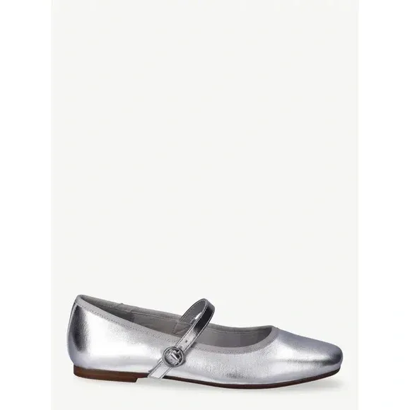 Photo 1 of SIZE 9.5 WOMEN'S FLAT SHOES