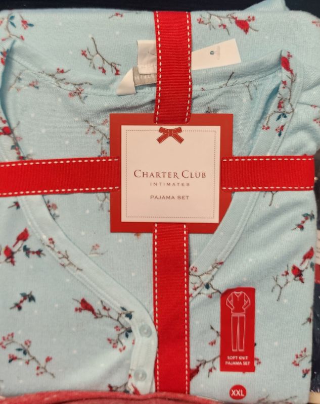 Photo 1 of SIZE XXL WOMEN'S 2 PIECE LONG SLEEVE PAJAMA SET