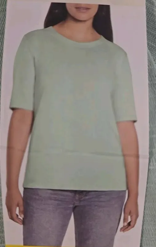 Photo 1 of SIZE S ORVIS WOMEN'S SHORT SLEEVE SHIRT 