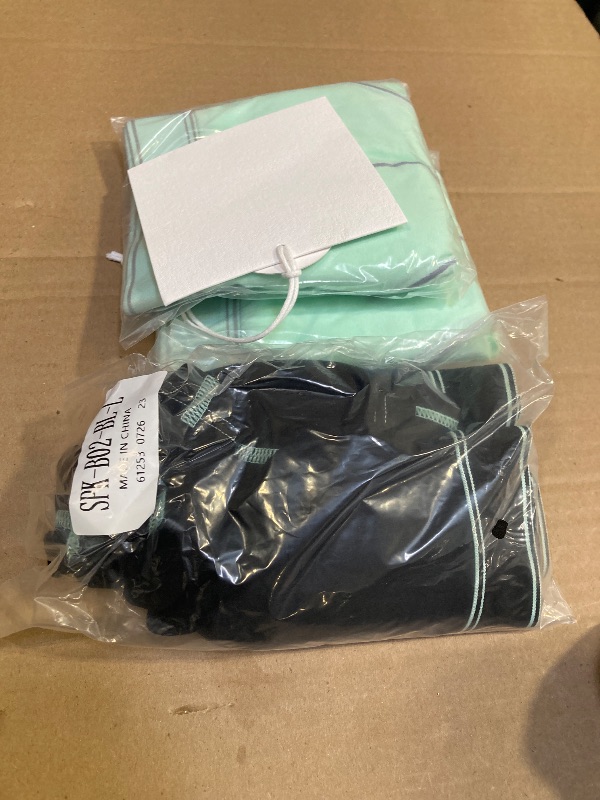 Photo 1 of Absorbent Pants Size L--
