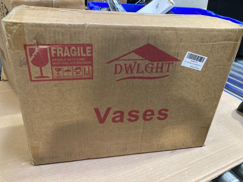 Photo 1 of 16Pcs Glass Cylinder Bud Vases for Centerpieces,7.7 In Tall Clear Flower Vases in Bulk,Glass Small Vases Floating Candle Holder for Party,Home Decor,Wedding Decoration,Birthday,Anniversary,Baby Shower