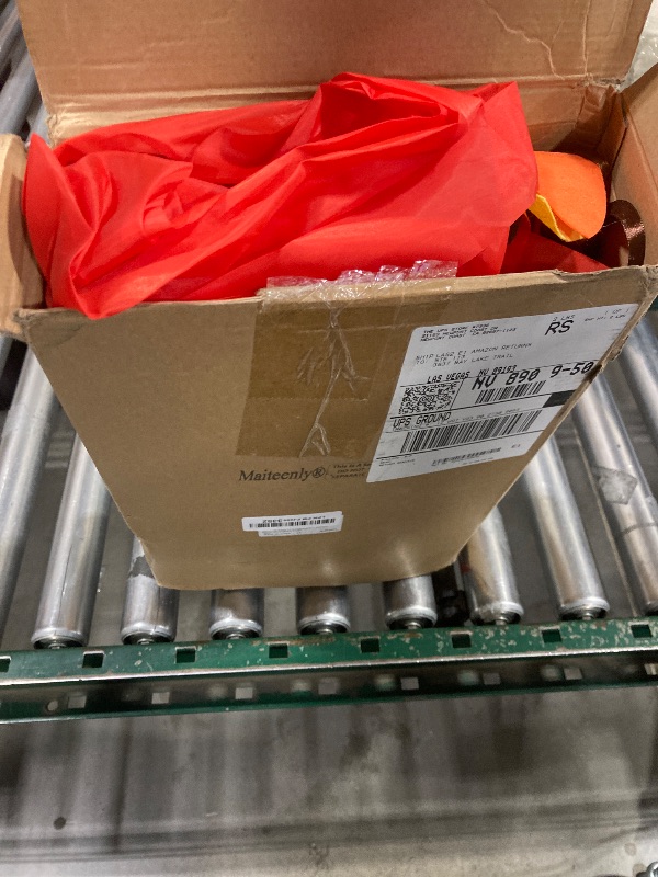 Photo 1 of Maiteenly 5 Pcs 12 Ft Thanksgiving Skeleton Costumes Accessories Giant Turkey Skeleton Clothing for Party Garden Lawn Props