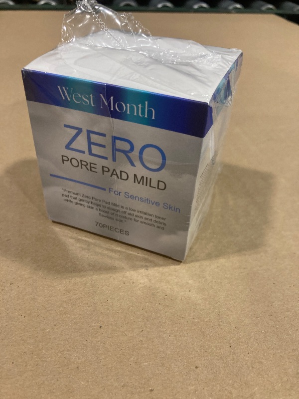 Photo 1 of *HALF FULL ONLY** Zero Pore Pads, Korean Skin Care 4.5% AHA and 0.45% BHA, Exfoliating Treatment, Deep Cleansing & Pore Minimizer – Reduces Excess Oil, Blackheads & Enlarged Pores?70 Pads