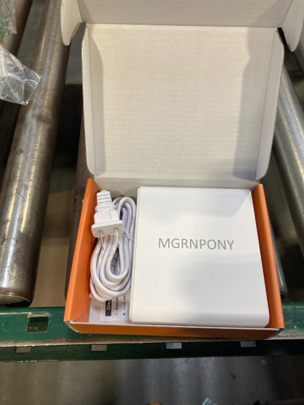 Photo 1 of 320W USB C Charger Block, 10-Port USB C Charging Station GaN III PD 65W Laptop Fast Charger Adapter for MacBook Pro/Air, DELL, iPad, iPhone, Samsung Galaxy White