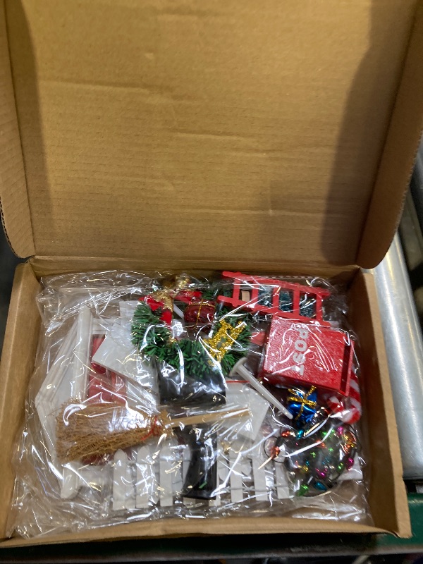 Photo 1 of 20 Pcs Christmas Elf Fairy Doors Decorations Enchanted Elf Doors Tiny Outdoor Xmas Decor Wooden Tiny Miniature for Girls Xmas Accessories Fairy Tale(Red)(Red)