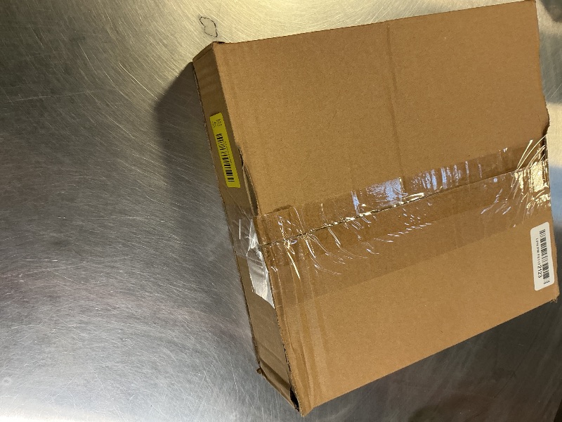 Photo 1 of 10Pcs Artificial Berries Stems Faux Blueberry Picks with Fake Green Leaves Lifelike Fruits Artificial Silk Flowers Arrangement for DIY Wedding Bridal Bouquet Home Office Christmas Party Decorations