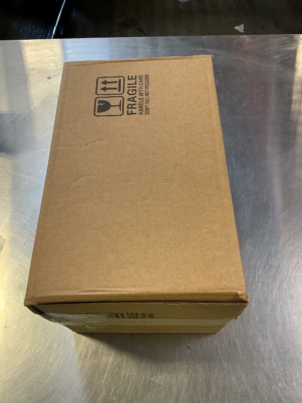 Photo 1 of [ 8 Pack ] Glass Juicing Bottles with 2 Straws & 2 Lids w Hole- 16 OZ Travel Drinking Jars, Water Cups with White Airtight Lids, Reusable Tall Mason Jar for Juice, Bubble Tea, Smoothie, Tea, Kombucha